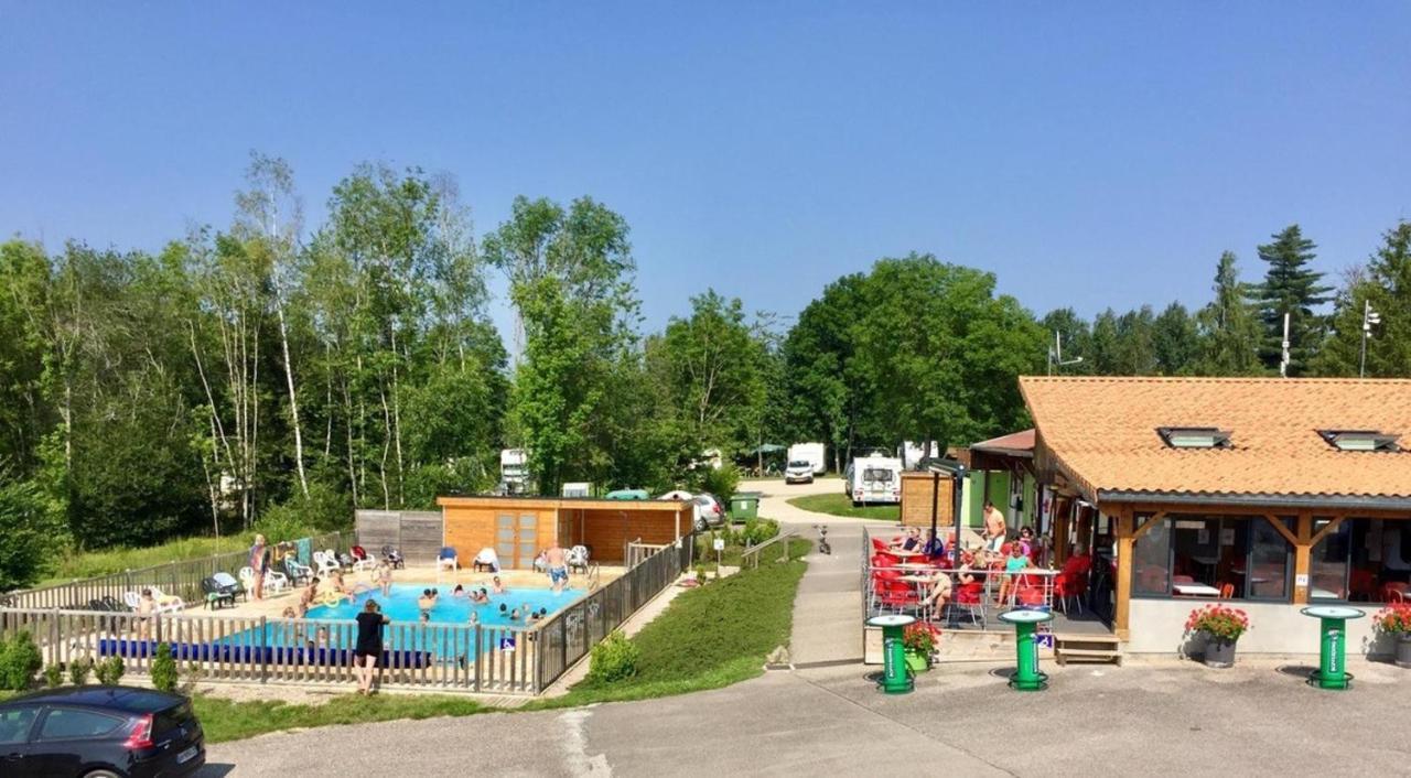 Camping Porte Des Vosges Bulgnéville Exteriör bild