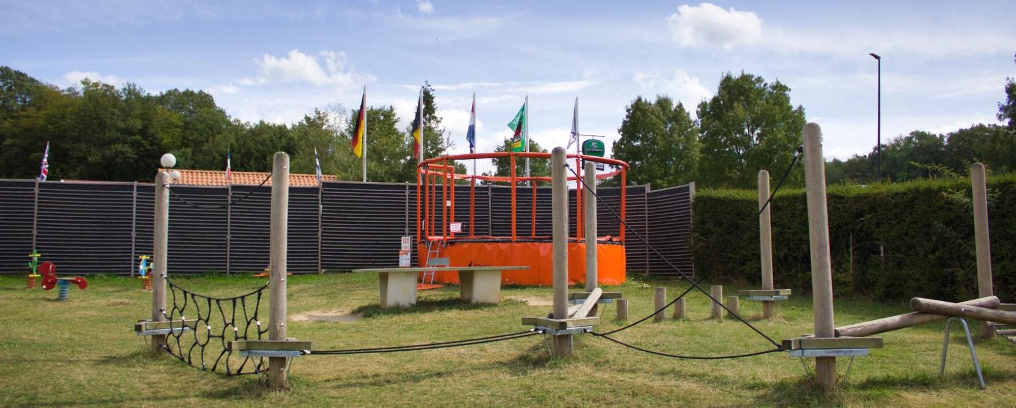 Camping Porte Des Vosges Bulgnéville Exteriör bild