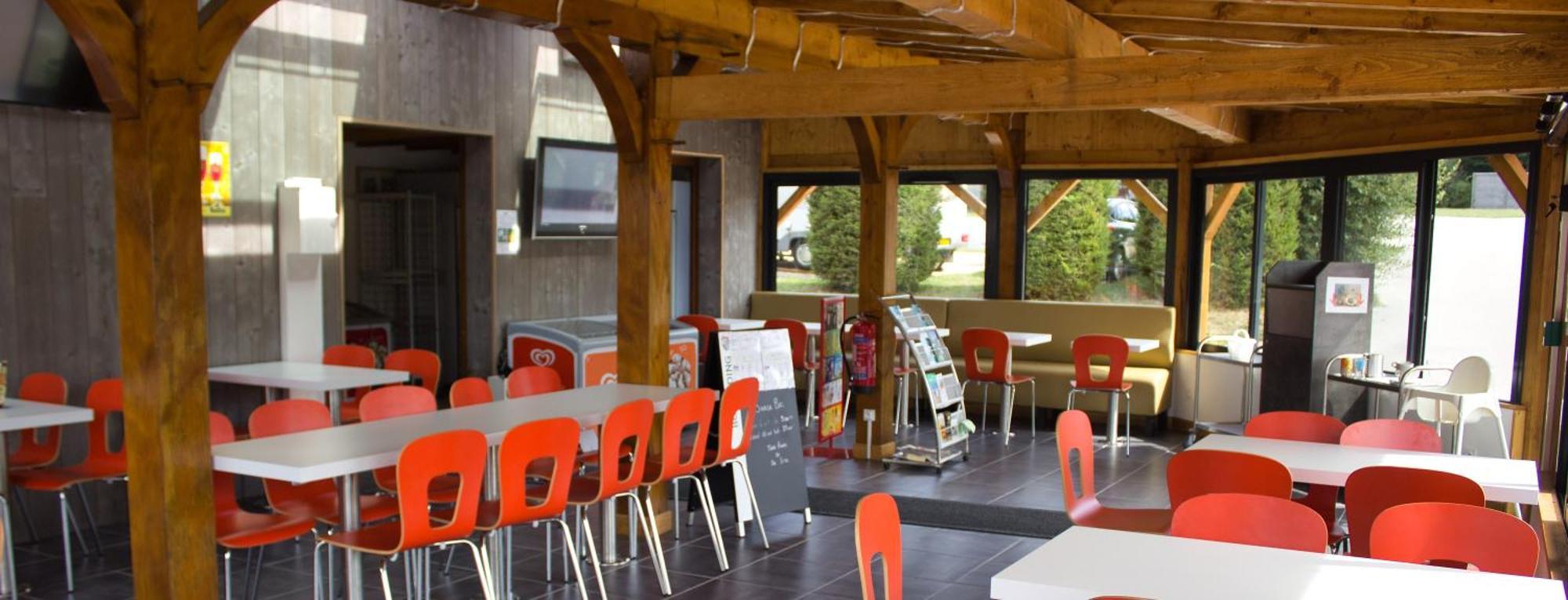 Camping Porte Des Vosges Bulgnéville Exteriör bild