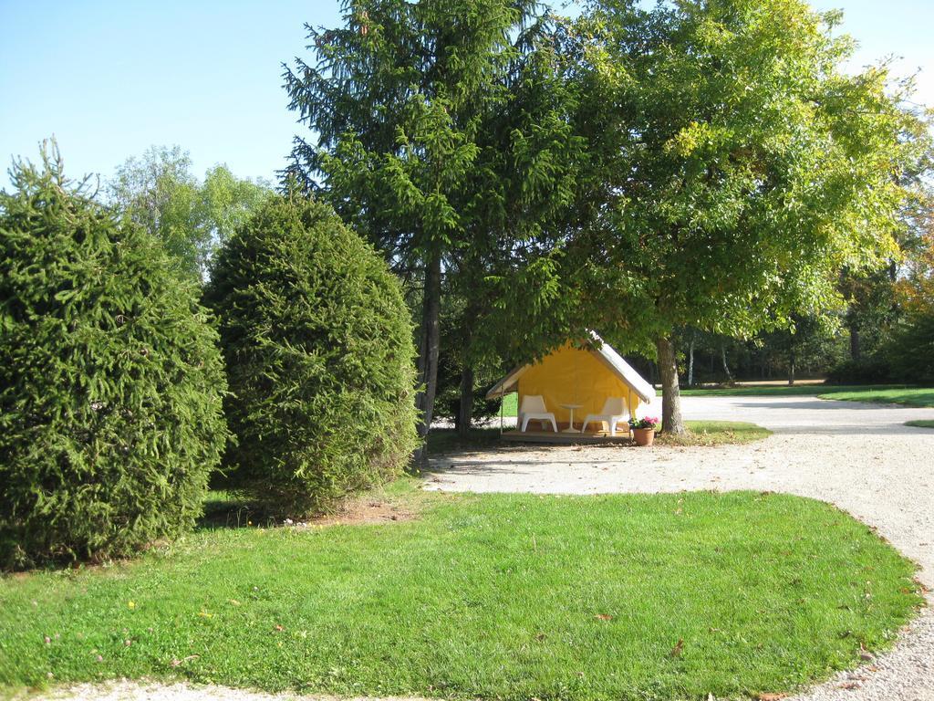 Camping Porte Des Vosges Bulgnéville Rum bild